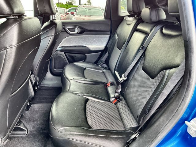Used 2024 Jeep Compass Latitude AWD/4WD image 23