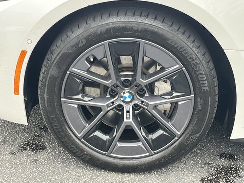 Used 2025 BMW i4 xDrive40i image 33