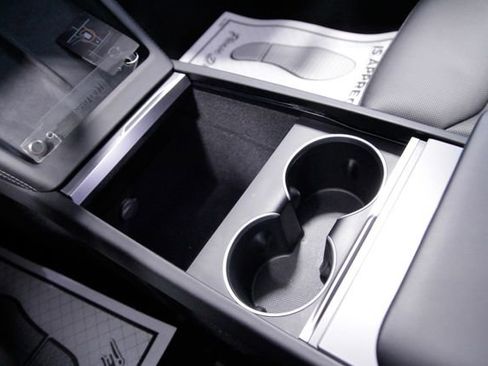 Used 2025 Tesla Model 3 Long Range image 29