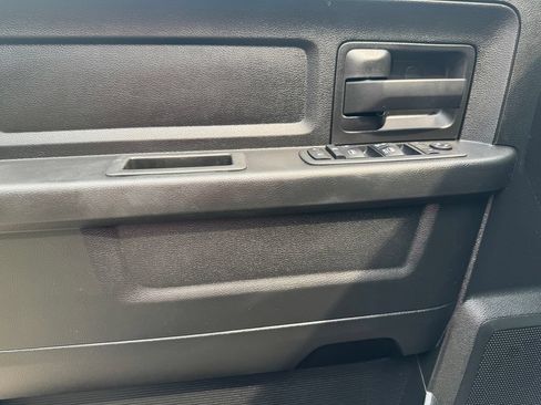 Used 2019 RAM 1500 Express w/ Wheel & Sound Group AWD/4WD image 10