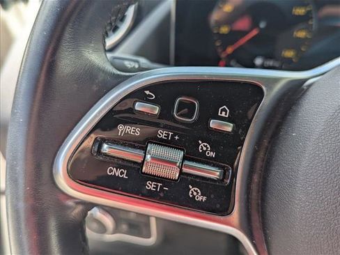 Used 2022 Mercedes-Benz GLA 250 4MATIC image 10