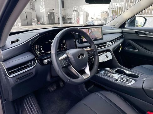 Certified 2026 INFINITI QX60 Luxe w/ Cargo Package FWD image 10