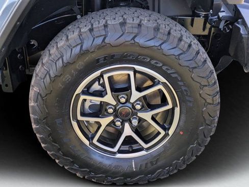 New 2026 Jeep Wrangler Unlimited Rubicon AWD/4WD image 9