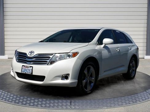 Used 2012 Toyota Venza LE w/ LE Convenience Pkg FWD image 3