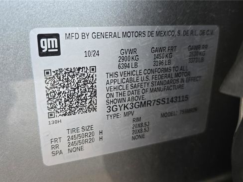 Used 2025 Cadillac Optiq Sport 2 w/ LPO, Floor Liner Package image 35