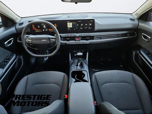 Used 2025 Kia K4 FWD image 27