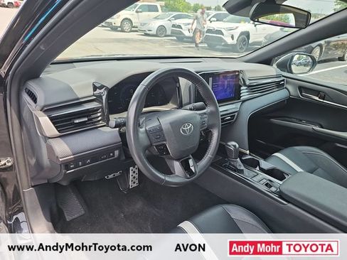 Used 2025 Toyota Camry SE FWD image 8