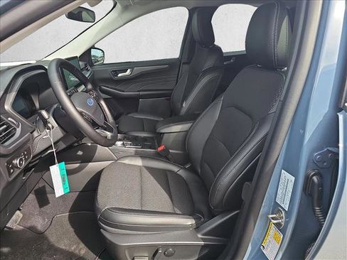 New 2026 Ford Escape SE image 9