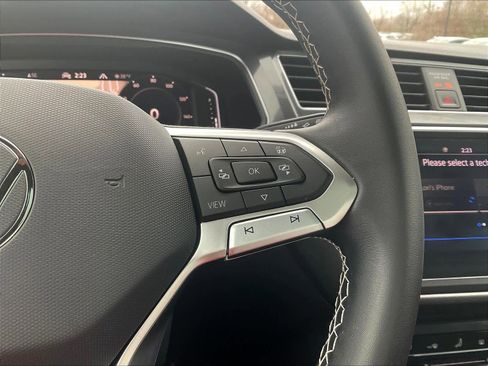 Used 2023 Volkswagen Tiguan SEL R-Line image 24