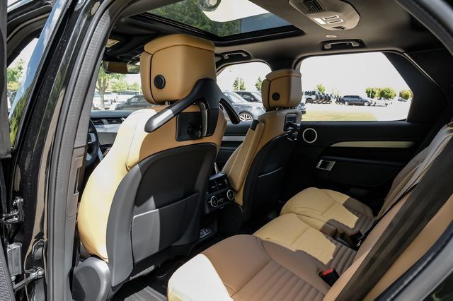New 2026 Land Rover Discovery Limited Edition AWD/4WD image 52
