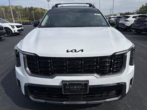 Used 2025 Kia Sorento SX AWD/4WD image 2
