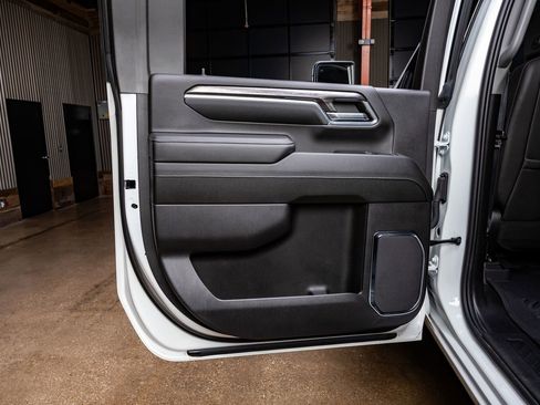 Used 2024 Chevrolet Silverado 2500 LTZ w/ LTZ Premium Package image 36