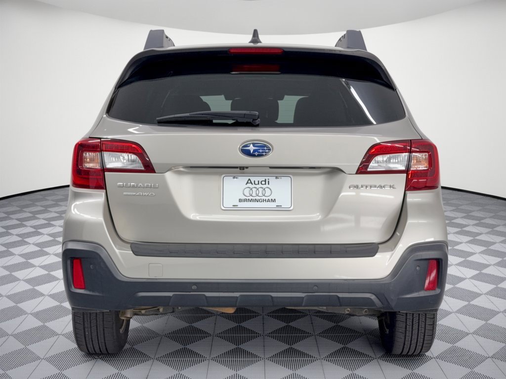 Used 2018 Subaru Outback 2.5i Limited AWD/4WD image 11