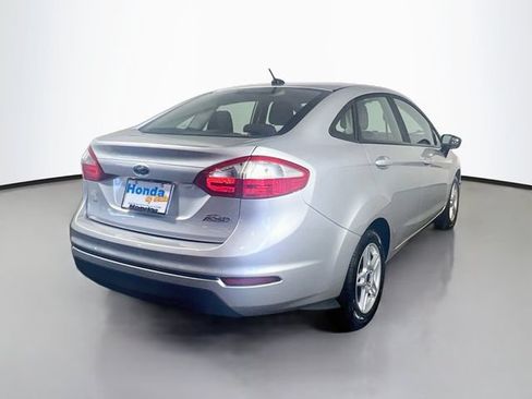 Used 2019 Ford Fiesta SE FWD image 21