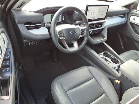 Used 2026 Ford Explorer Active w/ Active Comfort Package AWD/4WD image 19