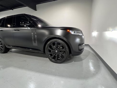 Used 2023 Land Rover Range Rover SE AWD/4WD image 18