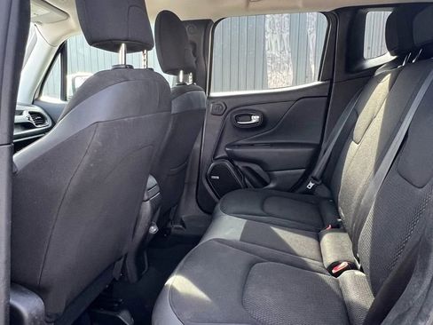 Used 2020 Jeep Renegade Altitude image 10