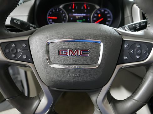 Used 2020 GMC Terrain Denali w/ Denali Premium Package AWD/4WD image 25