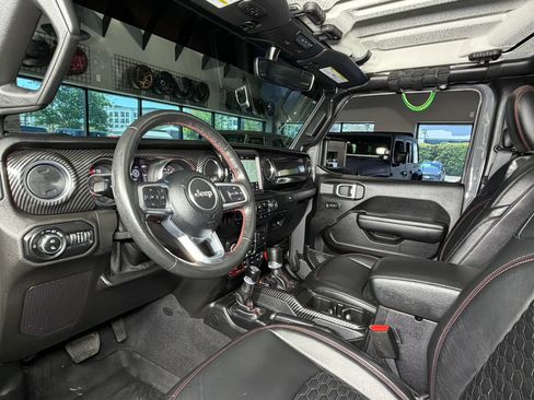 Used 2021 Jeep Gladiator Rubicon AWD/4WD image 22