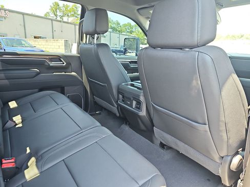 Used 2026 Chevrolet Silverado 2500 LT w/ Trail Boss Package AWD/4WD image 11