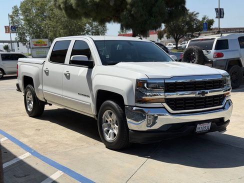 Used 2017 Chevrolet Silverado 1500 LT w/ All Star Edition image 5