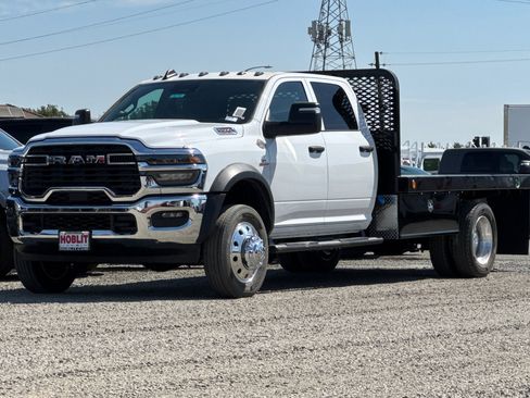 New 2026 RAM 5500 Tradesman w/ Chrome Appearance Group AWD/4WD image 7