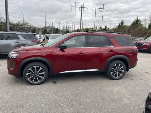 New 2026 Nissan Pathfinder Platinum AWD/4WD image 6