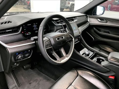 Used 2024 Jeep Grand Cherokee Limited 4xe AWD/4WD image 8