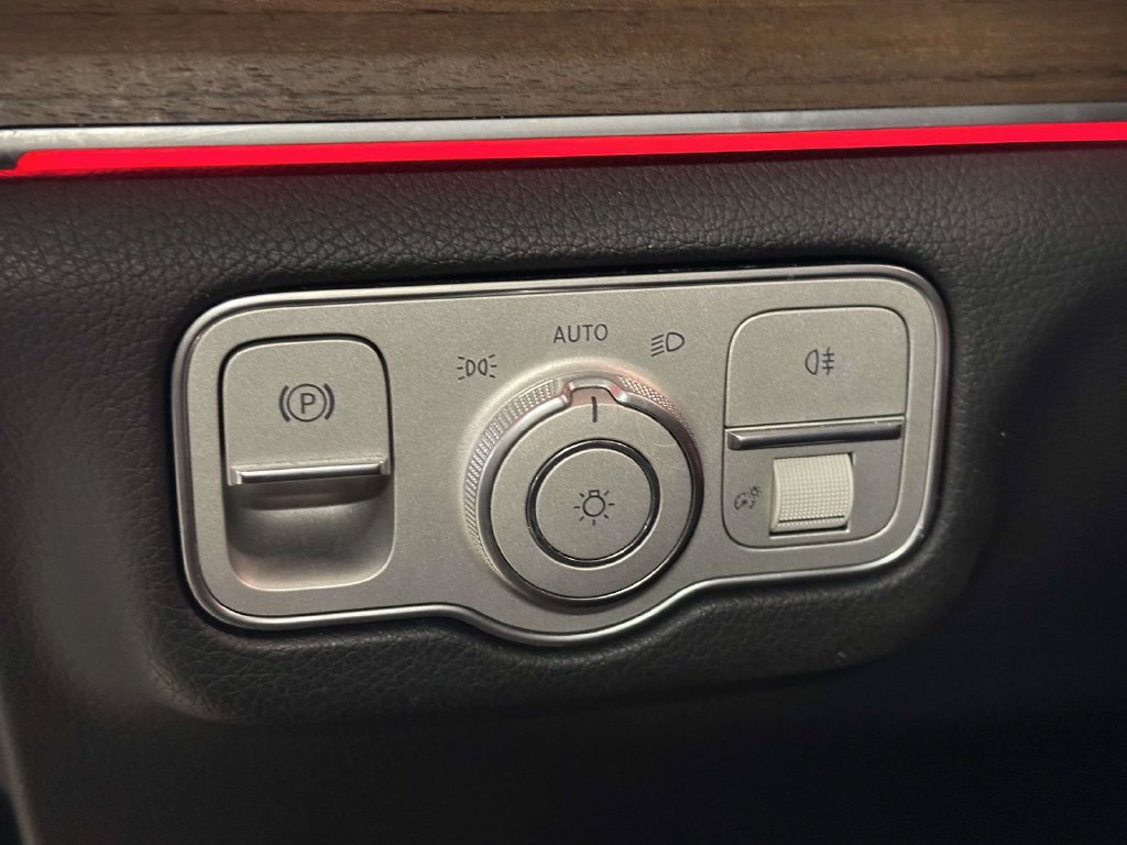 Used 2025 Mercedes-Benz GLE 350 4MATIC image 23