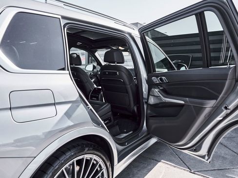 Used 2024 BMW ALPINA XB7 AWD/4WD image 26