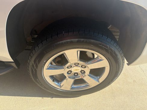 Used 2017 Chevrolet Tahoe LT RWD image 12