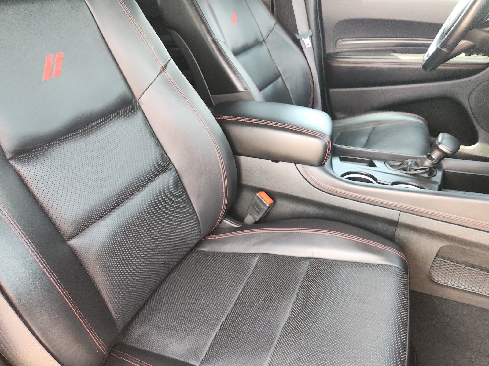 Used 2025 Dodge Durango GT AWD/4WD image 17