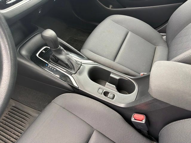 Used 2025 Toyota Corolla LE FWD image 14