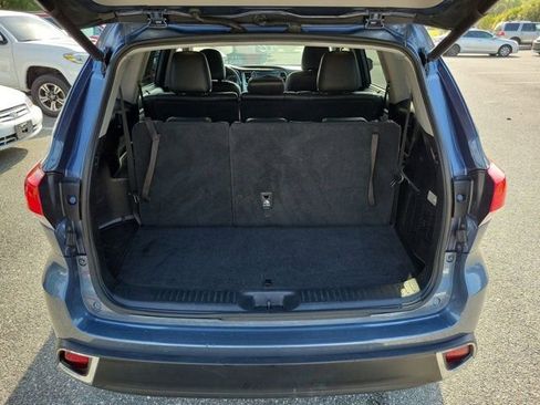 Used 2018 Toyota Highlander Limited FWD image 19