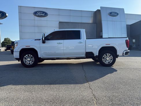 Used 2022 GMC Sierra 2500 Denali w/ Denali Ultimate Package AWD/4WD image 2