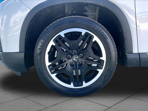 Used 2026 Honda Pilot image 11