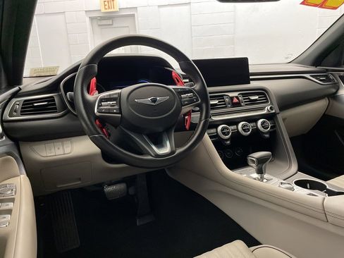 Used 2022 Genesis G70 3.3T image 13