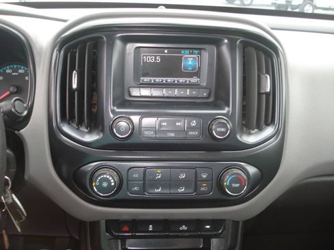 Used 2016 Chevrolet Colorado W/T w/ WT Convenience Package AWD/4WD image 32