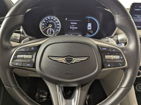 Used 2025 Genesis G70 2.5T AWD/4WD image 16