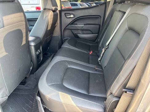 Used 2021 GMC Canyon AT4 w/ Driver Alert Package AWD/4WD image 4