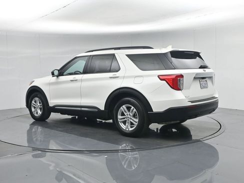 Used 2023 Ford Explorer XLT RWD image 7