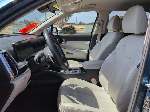 Certified 2025 Kia Sorento EX FWD image 20