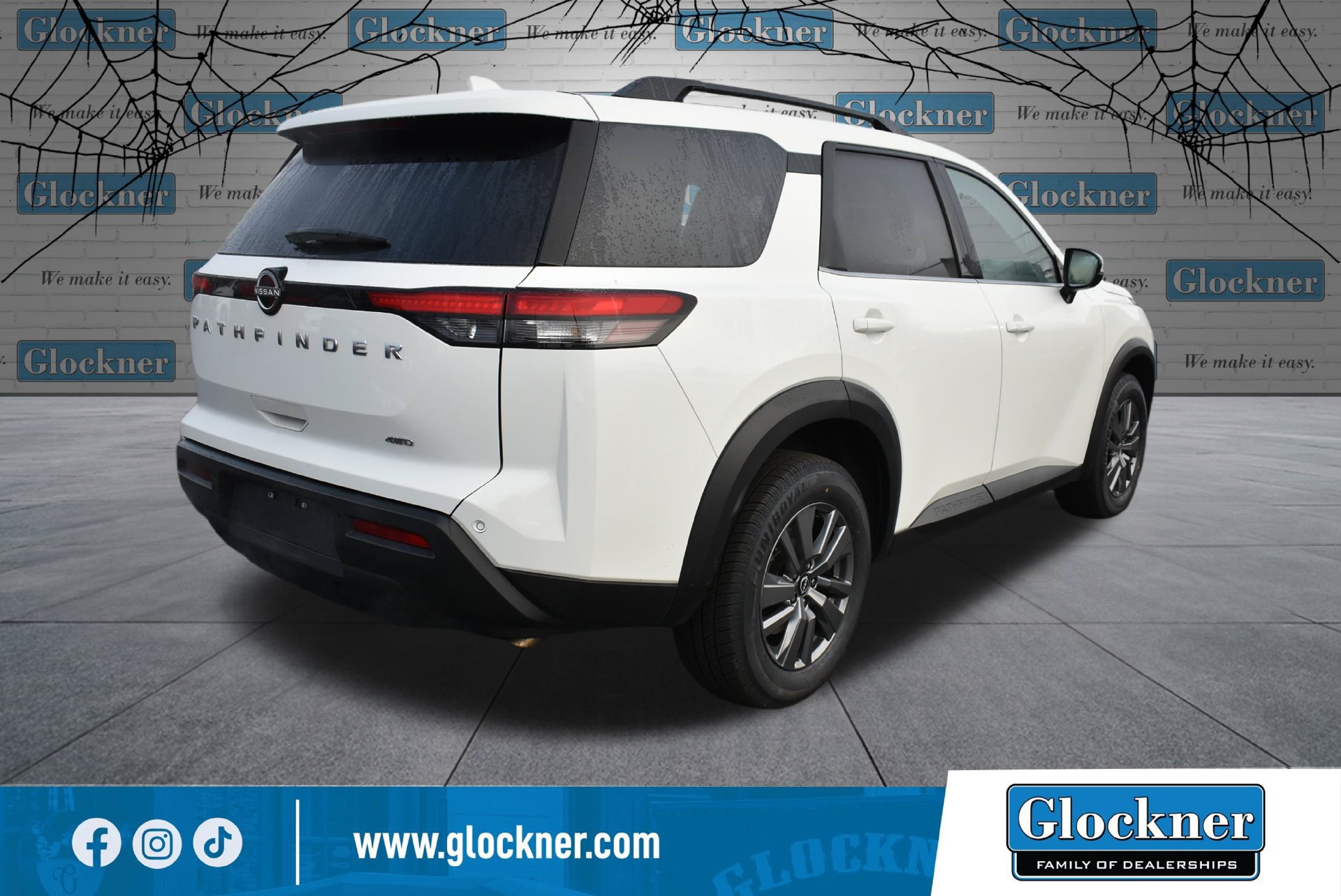 Used 2025 Nissan Pathfinder SV AWD/4WD image 6
