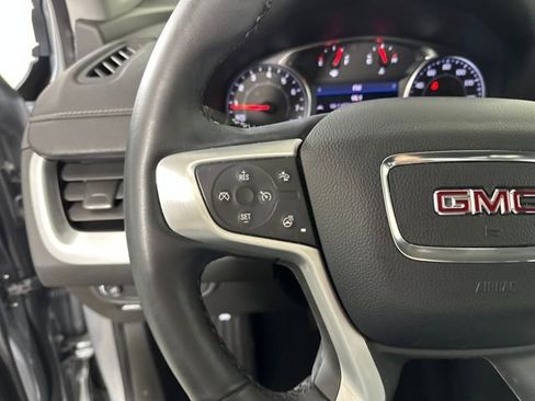 Used 2023 GMC Terrain SLT image 15