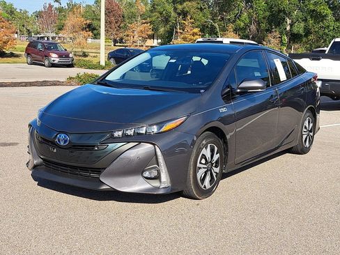 Certified 2018 Toyota Prius Prime Advanced image 29