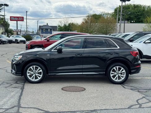 Used 2023 Audi Q3 2.0T Premium w/ Convenience Package AWD/4WD image 2