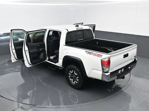 Used 2023 Toyota Tacoma TRD Off-Road AWD/4WD image 26