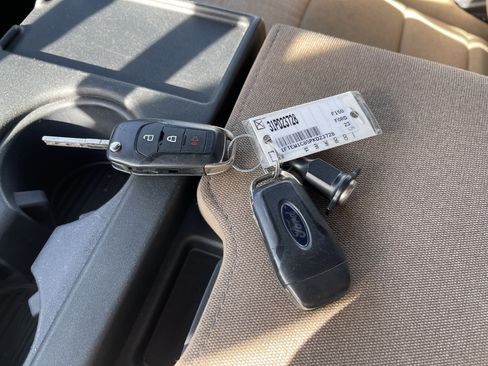 Used 2023 Ford F150 XLT image 29