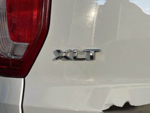 Used 2016 Ford Explorer XLT w/ Equipment Group 201A image 23