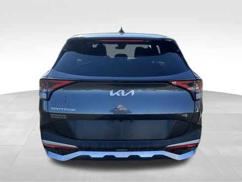 Used 2024 Kia Sportage LX image 6